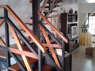 Chalet PH en venta en Castelar Sur
