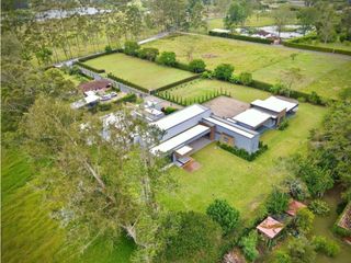 Casa Campestre Independiente Llanogrande Sector Amalita (Rionegro)