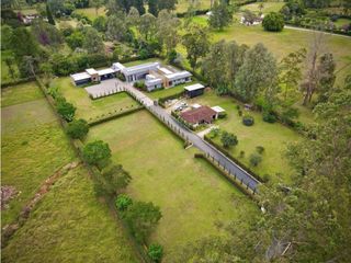 Casa Campestre Independiente Llanogrande Sector Amalita (Rionegro)