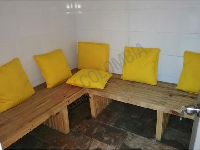 Edificio comercial en venta Engativa. Clinica nivel 3. Razón social y mobiliario. Ideal IPS