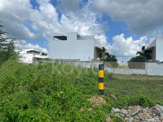 Inversión en Grandeza: Terreno de Lujo de 20 metros de Frente cerca de Conjunto Palmar de Sevilla, Montería Córdoba