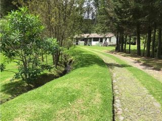 Foto 2 de ARRIENDO PIFO QUINTA 4543 M2- 3 DORMITORIOS CONJUNTO PRIVADO SEGURIDAD
