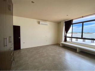Foto 6 de Casa de venta zona sur de Manta