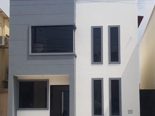 Foto 1 de Nueva Casa en Venta - Urbanización Cataluña (J Luna)
