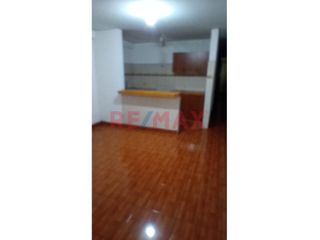 Casa en Venta en San Juan de Miraflores - Więcej