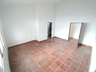 Foto 17 de CASA en ARRIENDO en San Cayetano San Cayetano