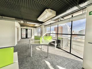 Edificio de oficinas en alquiler. Posibilidad de alquilar varios pisos con distintos metrajes!!!!