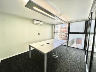 Edificio de oficinas en alquiler. Posibilidad de alquilar varios pisos con distintos metrajes!!!!