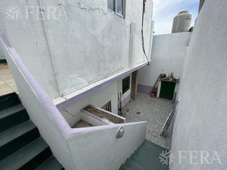 Venta casa 4 ambientes con balcón en Bernal Oeste (30540)