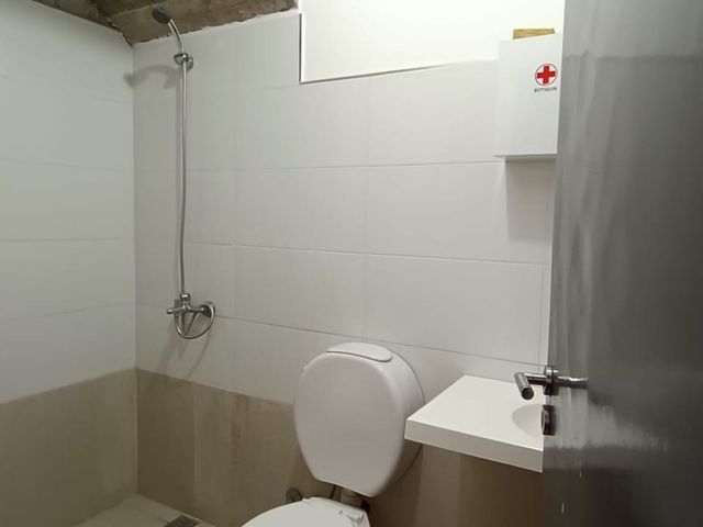 VENTA GALPON / DEPOSITO Y OFICINAS. zona NORTE