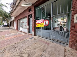 Foto 4 de Local comercial y dos departamentos para invertir!