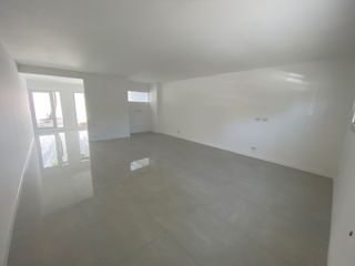 Foto 2 de Casa en venta de 3 dormitorios c/ cochera en Barrio San Jose