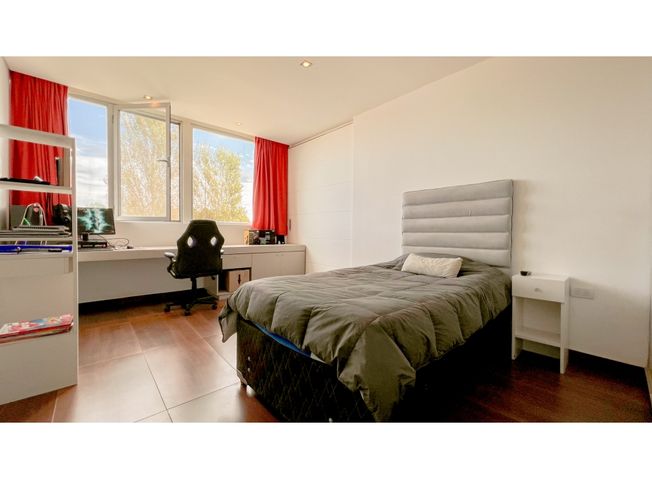place photo 47