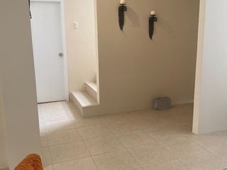 Foto 4 de Venta de casa en Manta de oportunidad  a dos minutos de la playa Inf 099321----
