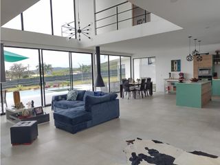 Foto 12 de VENDO CASA CAMPESTRE EN CALIMA