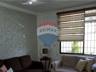 Foto 5 de Casa de venta en Manta  zona sur