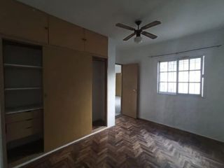 Departamento venta - 2 dormitorios - 1 baño - 44mts2 totales - La Plata