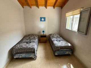 Complejo de Casas en venta - 4 Dormitorios 2 Baños - Cochera - 470Mts2 - Las Grutas, Río Negro