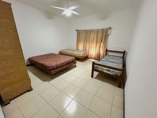 Alquiler temporario, Funes, Espora 5800, 3 dormitorios, pileta 10 x 5.