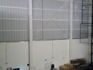 Foto 4 de RENTA - ALQUILER DE BODEGA  420 m2. COMPLEJO DE BODEGAS, SANGOLQUI, CERCA A LAS BODEGAS DEL SUPERMAXI.