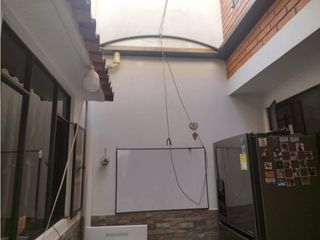 Foto 29 de CASA DE DOS PISOS EN SECTOR RESIDENCIAL PERMUTA EN PARTE DE PAGO