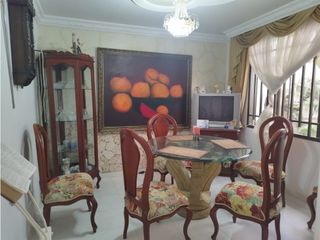 Foto 3 de CASA DE DOS PISOS EN SECTOR RESIDENCIAL PERMUTA EN PARTE DE PAGO