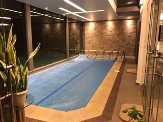 Foto 1 de EN VENTA HERMOSA CASA DE LUJO EN EXCELENTE URBANIZACIÓN