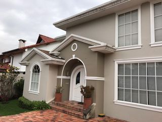 Foto 2 de EN VENTA HERMOSA CASA DE LUJO EN EXCELENTE URBANIZACIÓN