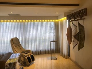 Exclusivo piso de categoria- Ugarteche y Cerviño - Torre Amenities 2 Cocheras/ Muebles y acc. de alta gama/ colmado de Obras de Arte.