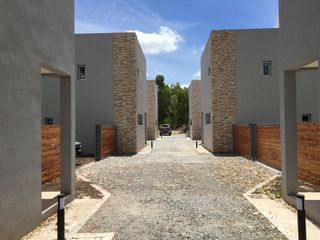 Casa en venta Gonnet - Barrio San Antonio - Dacal Bienes Raíces