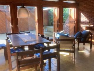 Foto 5 de CASA DE LADRILLOS  C/ 3 HAB Y PARQUE