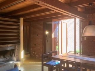 Foto 6 de CASA DE LADRILLOS  C/ 3 HAB Y PARQUE