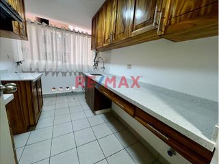 Foto 15 de ALQUILER ¡Tu nuevo hogar te espera! Descubre este lindo y acogedor departamento remodelado, ubicado en el 3er piso con vista interna, excelente ilumin