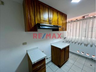 Foto 14 de ALQUILER ¡Tu nuevo hogar te espera! Descubre este lindo y acogedor departamento remodelado, ubicado en el 3er piso con vista interna, excelente ilumin