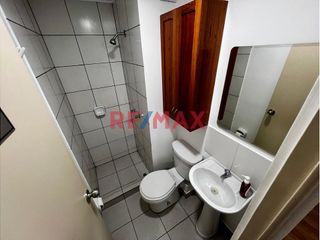 Foto 4 de ALQUILER ¡Tu nuevo hogar te espera! Descubre este lindo y acogedor departamento remodelado, ubicado en el 3er piso con vista interna, excelente ilumin