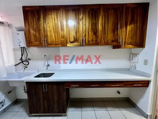 Foto 16 de ALQUILER ¡Tu nuevo hogar te espera! Descubre este lindo y acogedor departamento remodelado, ubicado en el 3er piso con vista interna, excelente ilumin