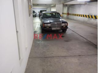 Foto 5 de ¡Vendo Estacionamiento Lineal Para 02 Camionetas En Jr Toquepala, Surco!