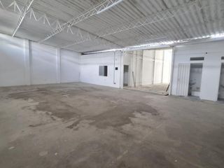 Foto 6 de bodega en arriendo en lleras restrepo. Cod A4982
