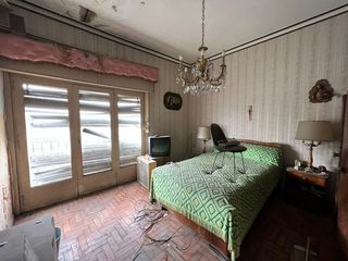 Casa en venta - 4 Dormitorios 1 Baño - 332Mts2 - Nueva Pompeya