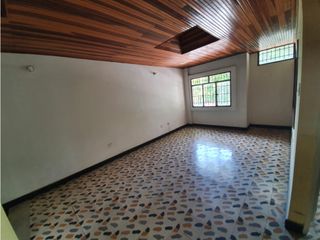 Foto 4 de BODEGA BARRIO GRANJAS