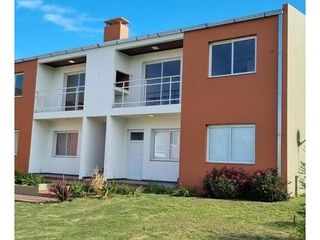 Foto 2 de VENTA DE DEPARTAMENTO EN Miramar