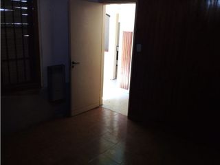 Foto 7 de VENTA CHALET (2) APTOS RECICLAR O EMPRENDIMIENTO EXCELENTE ZONA