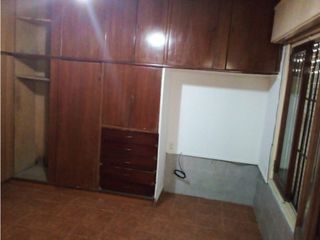 Foto 11 de VENTA CHALET (2) APTOS RECICLAR O EMPRENDIMIENTO EXCELENTE ZONA