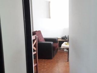 Foto 6 de DPTO 4 AMB BANFIELD C COCHERA