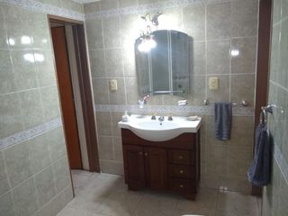 Foto 3 de Chalet en venta en Villa Tesei