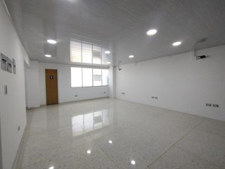 Foto 1 de local en arriendo/venta en la playa. Cod A11099