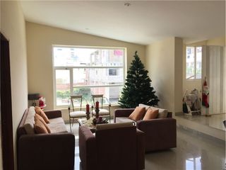 Foto 1 de Casa de venta en Manta, zona centro sur