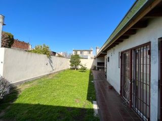 Foto 22 de Casa en venta en Quilmes Oeste