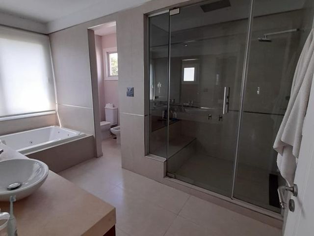 Exclusiva casa en Barrio Cerrado San Isidro