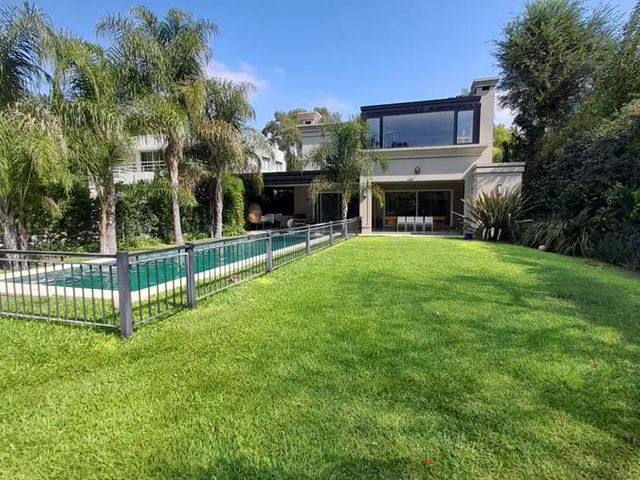 Exclusiva casa en Barrio Cerrado San Isidro